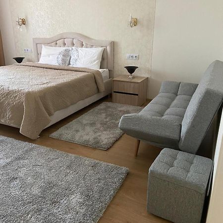 Luxury Exclusive Apartments Skyhouse Exfactor Chisinau Exterior foto